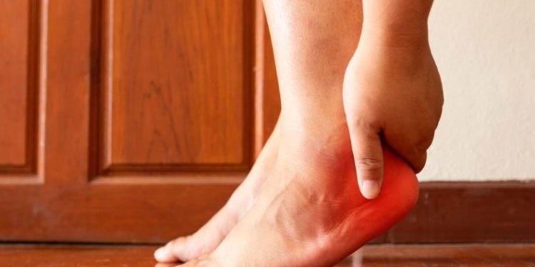 Plantar Fasciitis Symptoms and Treatments