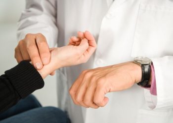 Pulsus Alternans Symptoms