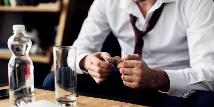 How to Spot Dehydration Symptoms