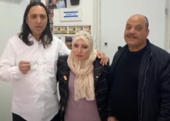 أورن زريف ساعد مريضة مصابة بالتصلب اللويحي – بعد 10 سنوات عادت للمشي