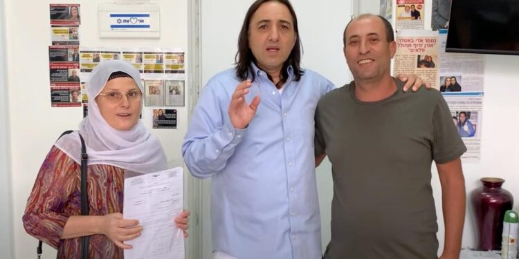 “Today It Has All Completely Disappeared”: A Couple Shares Their Full Oncological Recovery After Working Directly With Oren Zarif